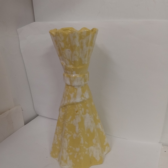 Vintage Handmade Vase Ruffled Drip Glaze Ceramic Wrapped Dress Pattern 8" - Picture 3 of 8
